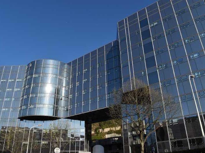 Au coeur du quartier d'affaires de Vaise, à proxi