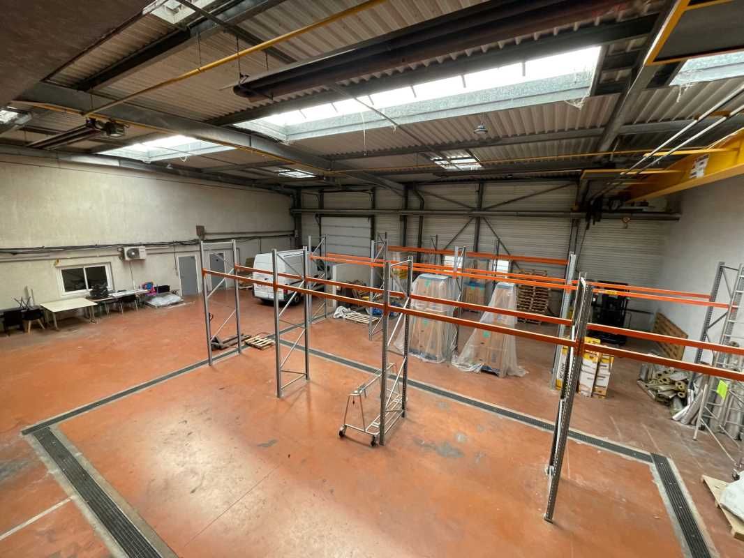 Nous vous proposons à la location un local d'acti