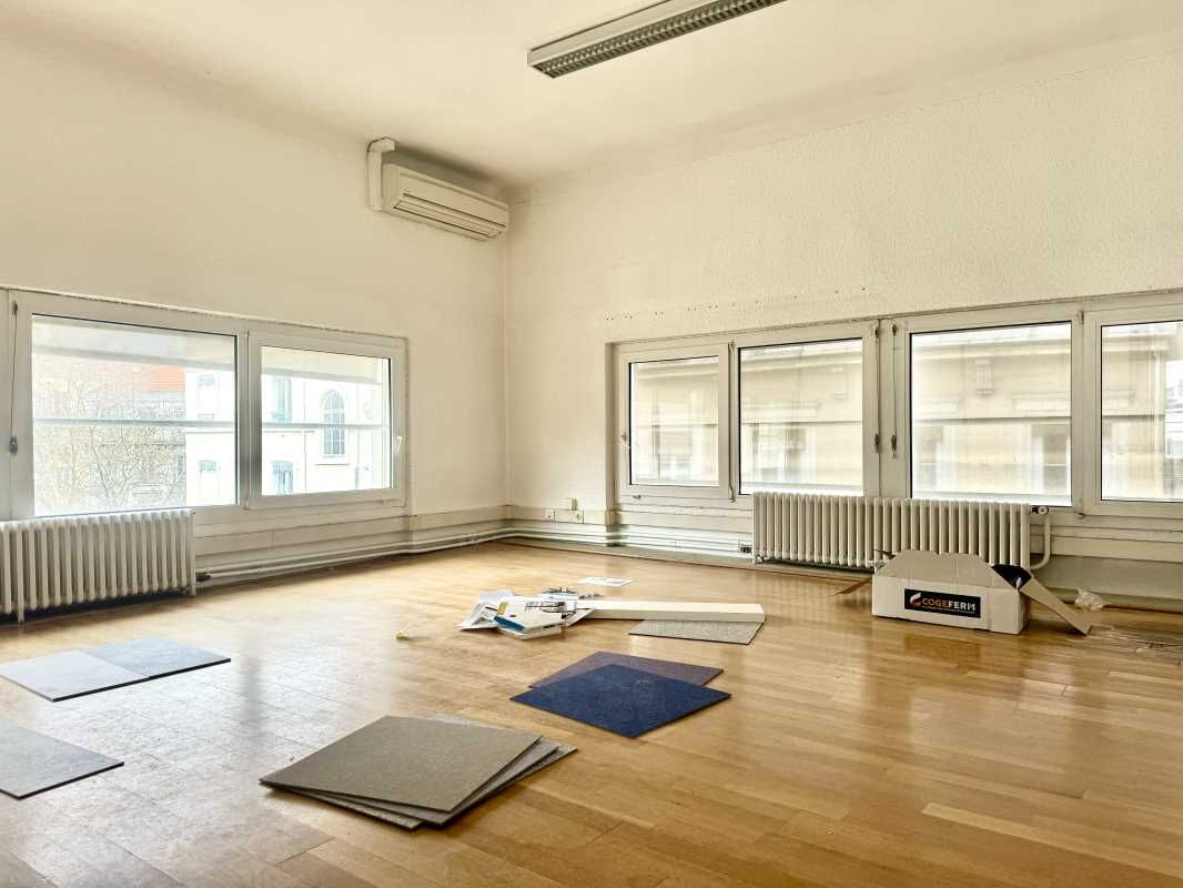À louer 250 m² de bureaux situés à Lyon 3ème à se