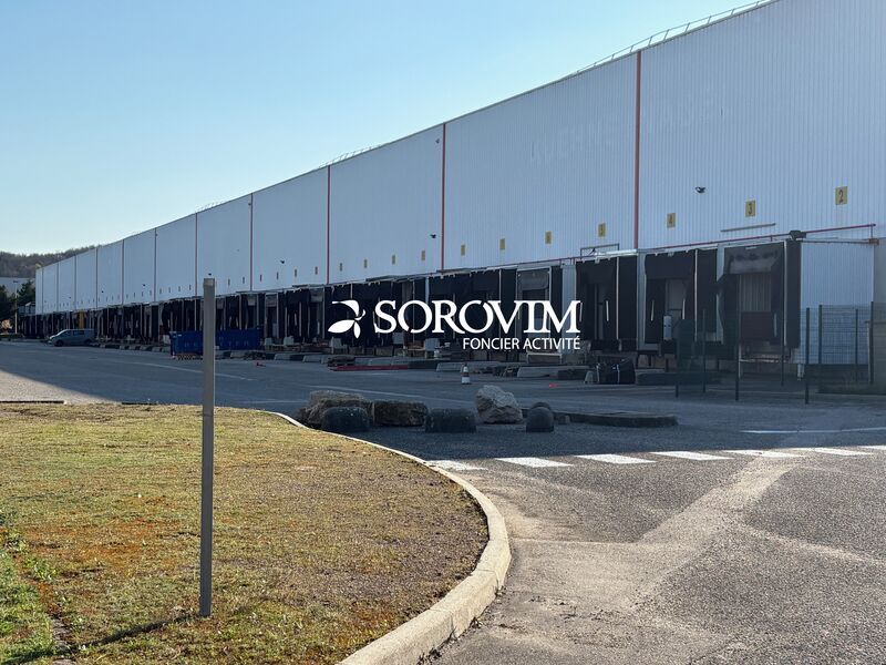 Nous vous proposons à la location une plateforme 