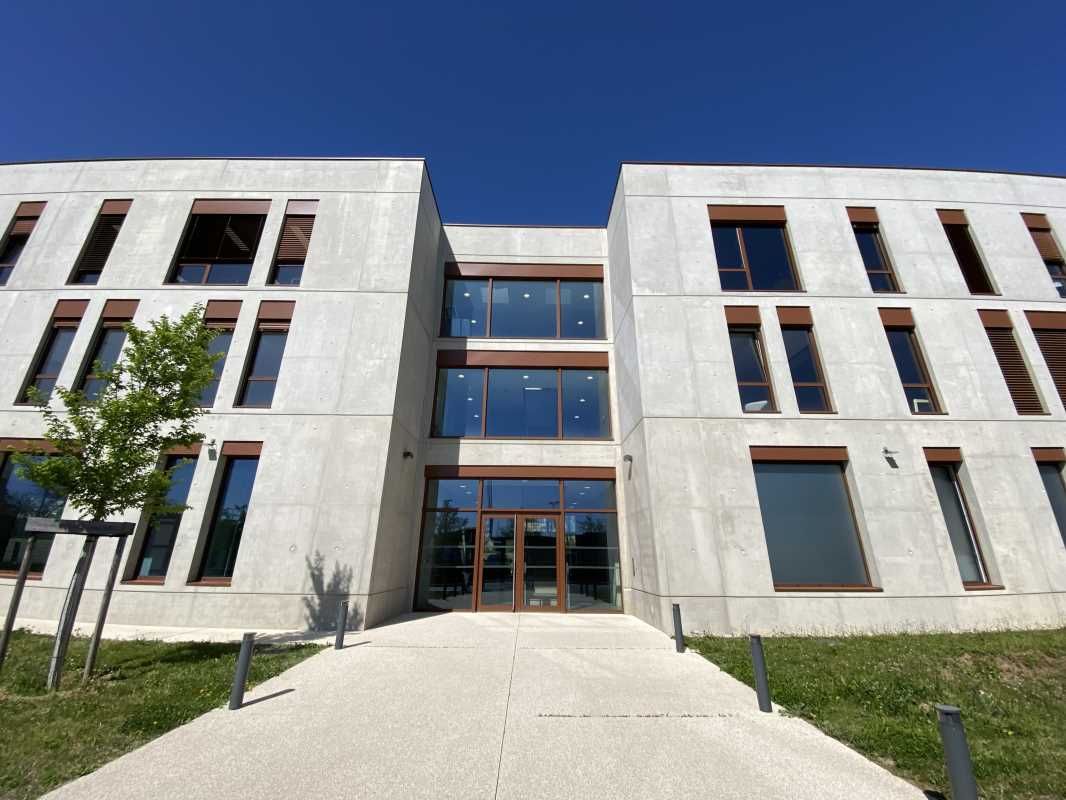 Dynamique et actif, Terra Parc s'éloigne des simp