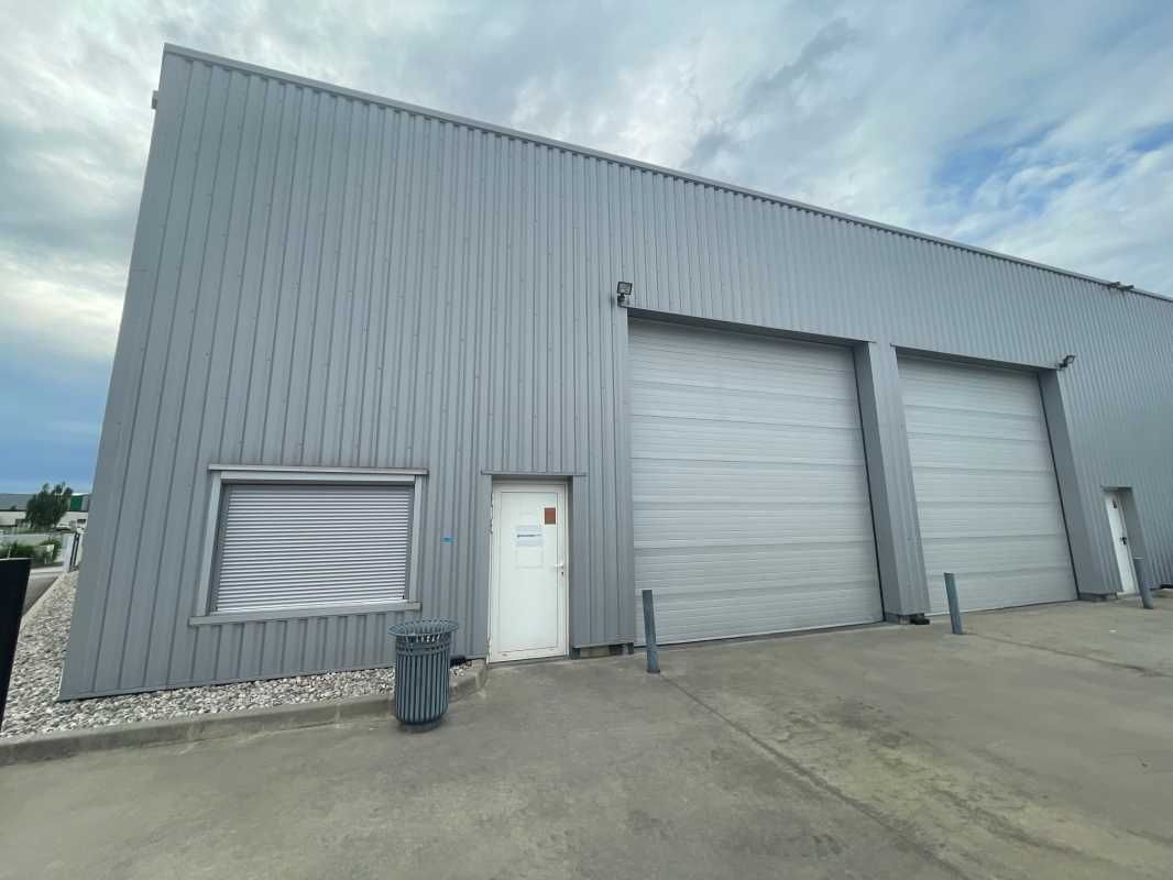 Nous vous proposons à la location, situé dans la 