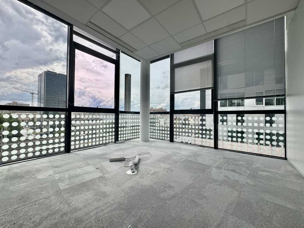 Situé en plein coeur de Lyon Part-Dieu dans un im