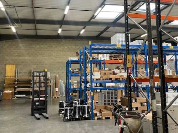 Nous vous proposons à la location, un local d'act