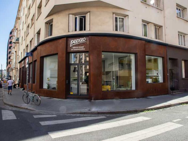 A proximité immédiate de la gare de la Part Dieu,