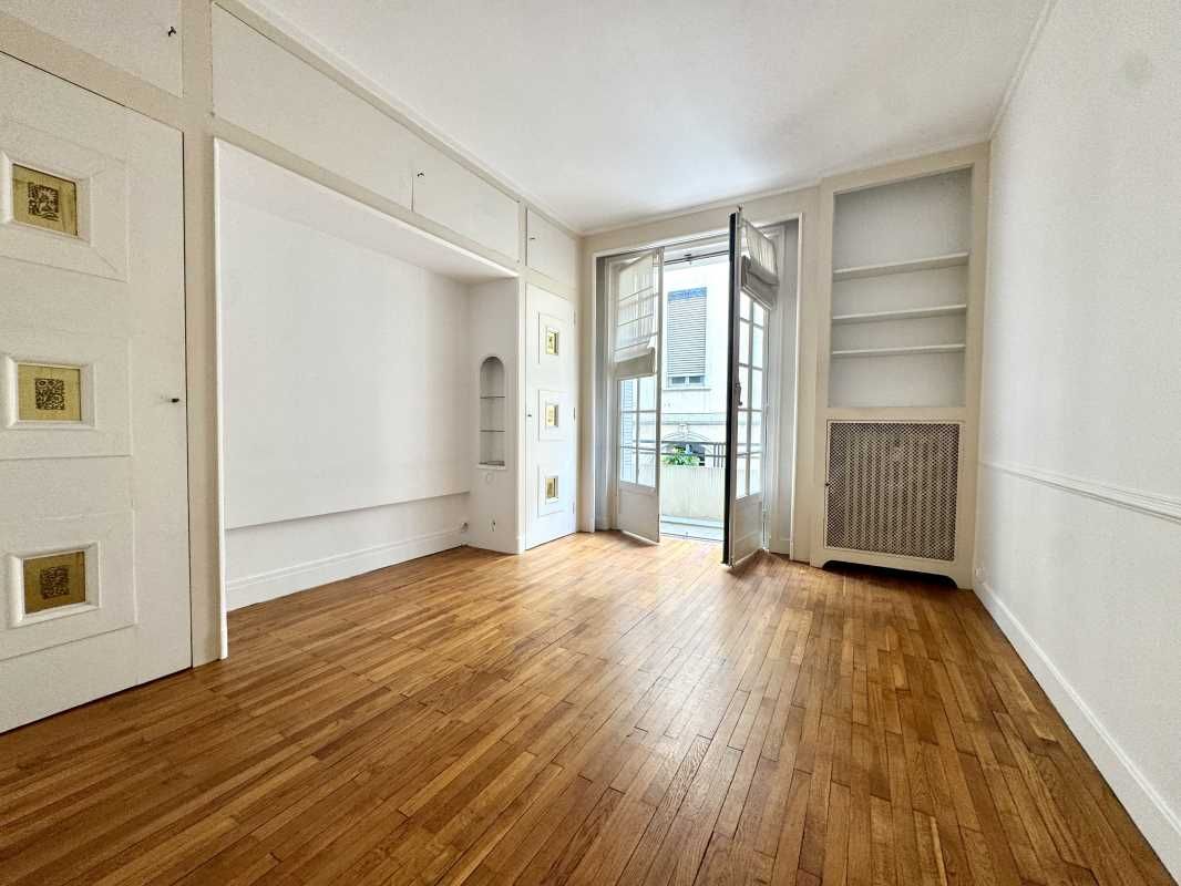 Idéalement situés en plein coeur de la Presqu'île