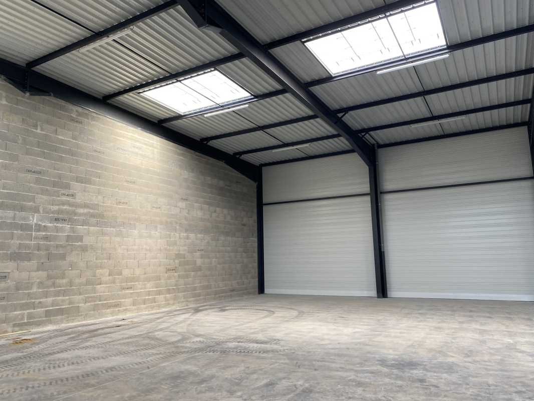 A Saint Priest, disponible à la location, local d