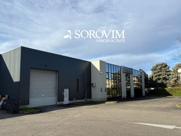 Nous vous proposons à la location un local d'acti