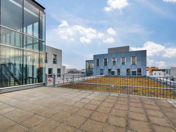 EXCLUSIVITE Au coeur de la ZAC POP 8, en façade d