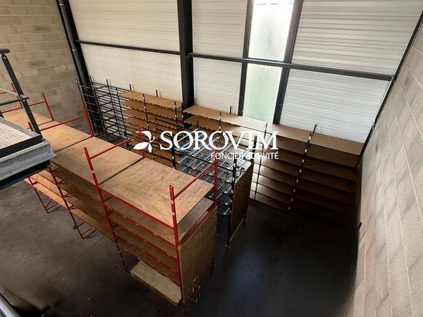 Nous vous proposons à la location un local d'acti