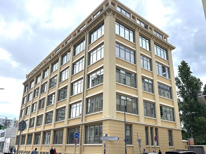 Idéalement situés au coeur du quartier Gratte-Cie