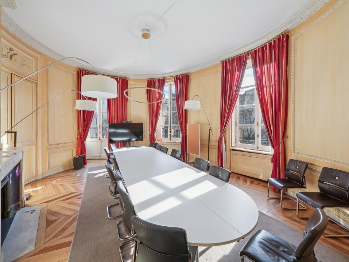 798.45 m² pour ce bureaux en location à Bordeaux