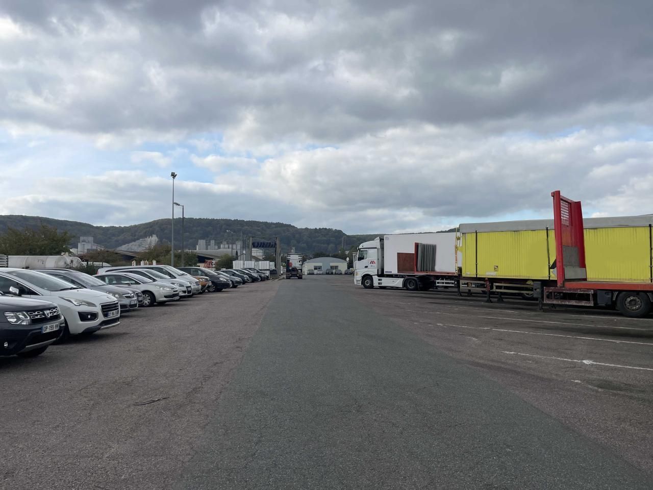 690 m² pour ce activité en vente à Le grand-quevilly