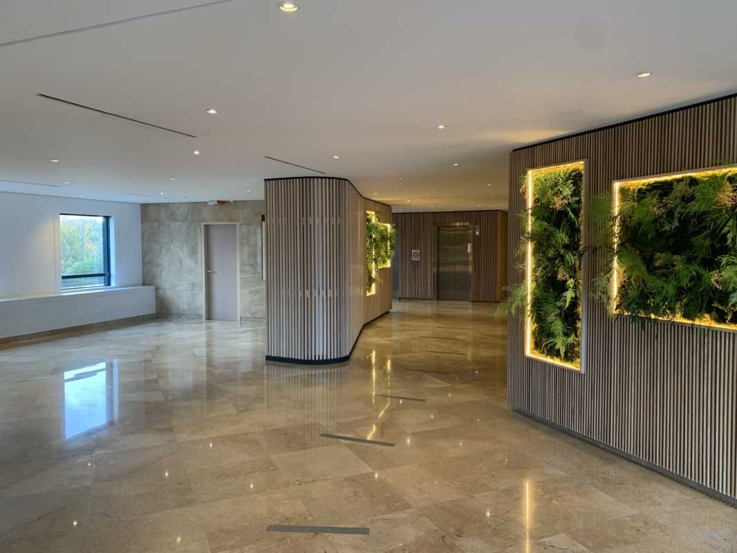 Aux Portes de Paris, à proximité du centre commer