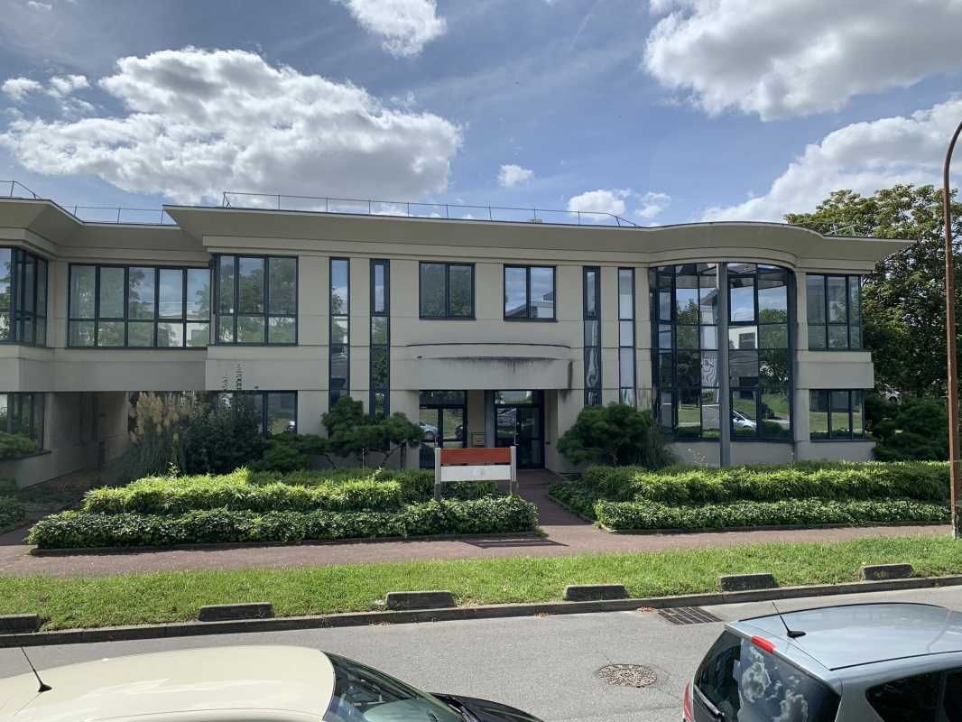 Au sein de l'Europarc de Créteil, G2B REAL ESTATE