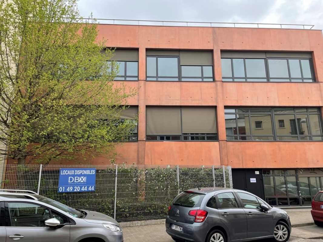 A 400 mètres du RER Gentilly et à proximité de l'