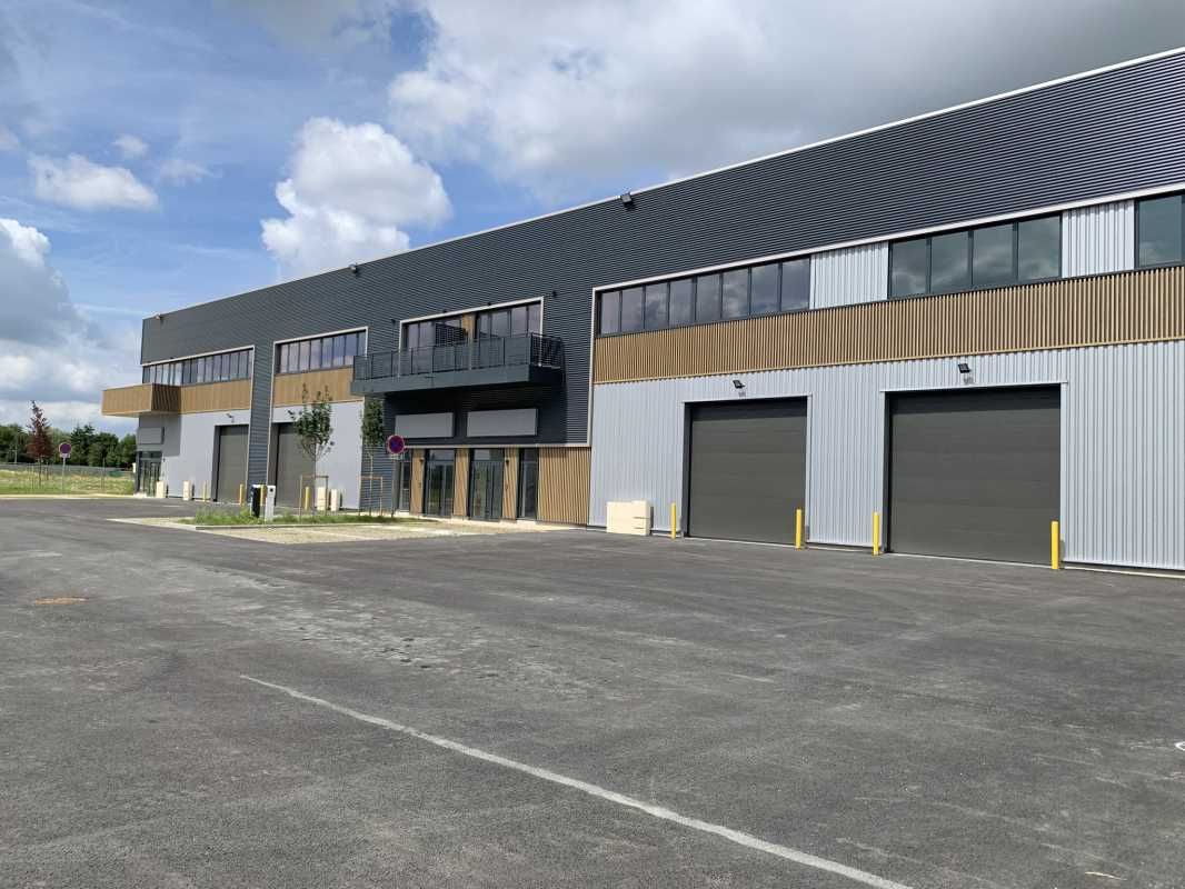 Dans la Zac du Clos des Haies Saint-Eloi, dans un