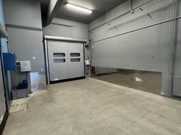 En bail dérogatoire: 50 euros/m²/an/HT  A deux pa