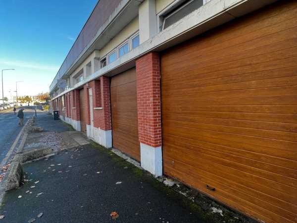 A proximité du centre-ville de Meaux,  G2B REAL E