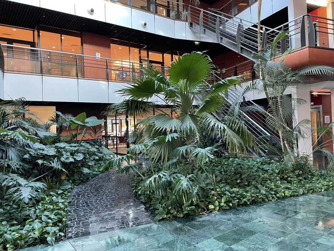 Dans un immeuble de bon standing, G2B REAL ESTATE