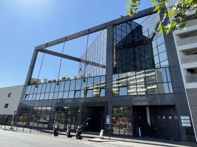 Au sein d'un immeuble récent situé à deux minutes