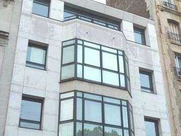 Au coeur du 18ème arrondissement, G2B REAL ESTATE