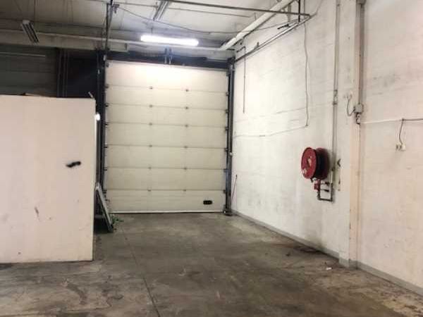 A proximité immédiate de l'A86, G2B REAL ESTATE v