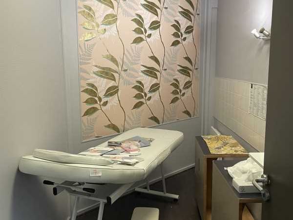 Au sein de la galerie marchande "La Coupole" sit