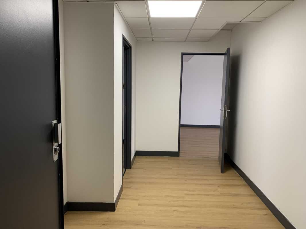 Au sein d'un immeuble récent situé à deux minutes