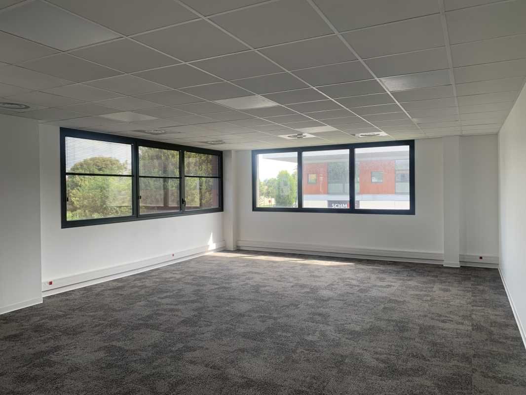 Dans un parc clos et sécurisé composé de 4 immeub