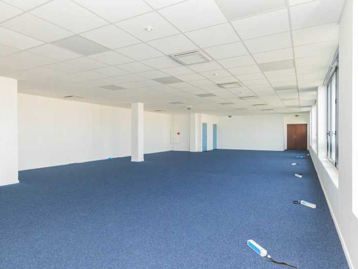 A proximité de l'autoroute A4 et à moins de 300 m