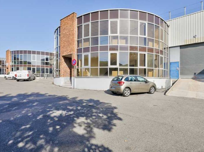 G2B REAL ESTATE vous propose la location d'une su