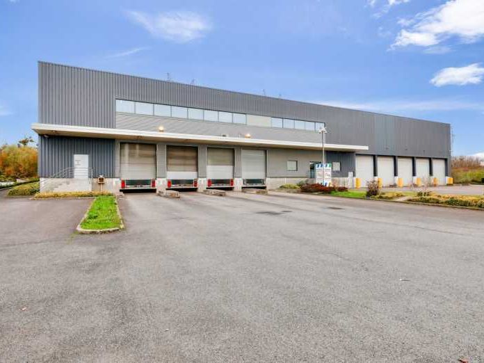 Nous vous proposons un bâtiment indépendant de 36