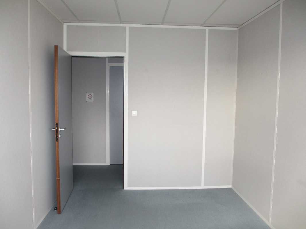 Idéalement placés à proximité de l'autoroute A86 