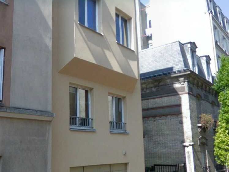 Situé au coeur de Montrouge, à quelques minutes à