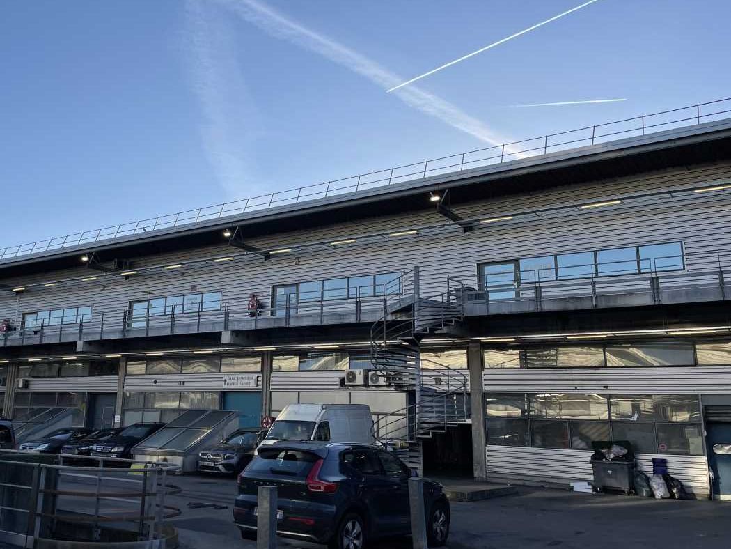 Nous vous proposons à la location un local atypiq