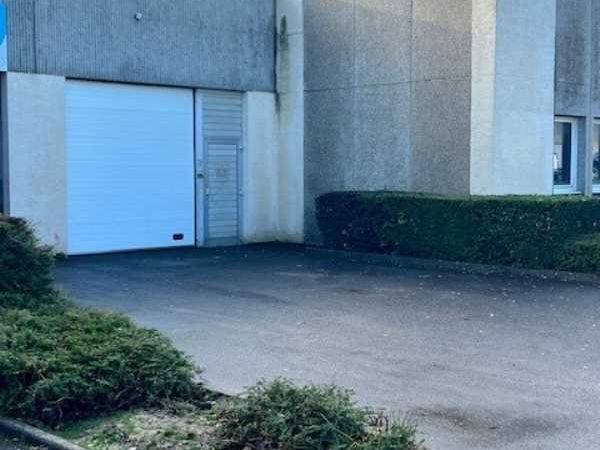 Dans un parc sécurisé, nous vous proposons un lot