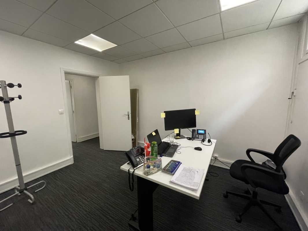 A proximité immédiate des Champs Elysées, nous vo