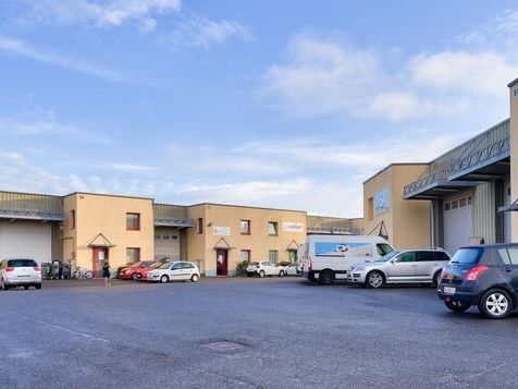 Parc à usage mixte d'activités et de bureaux, clo