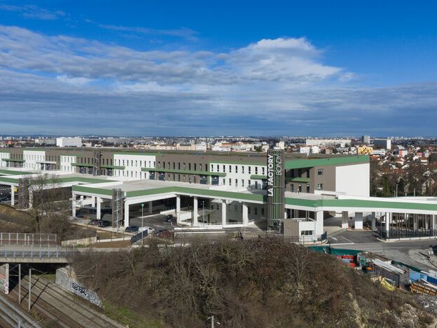 Nous vous proposons à  20 minutes de Paris, des l