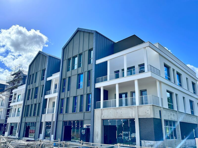 Nous vous proposons dans un ensemble neuf le WE