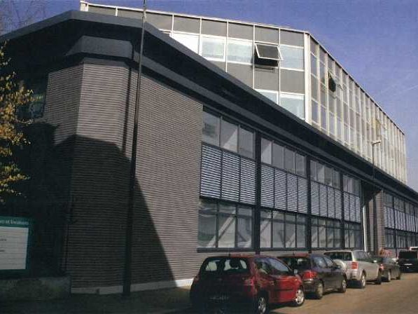 G2B vous propose à la location un local d'activit