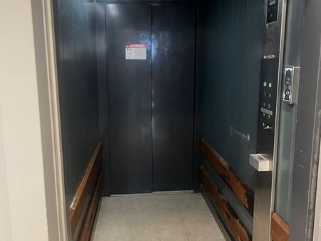 G2B Real Estate vous présente  a la vente un plat