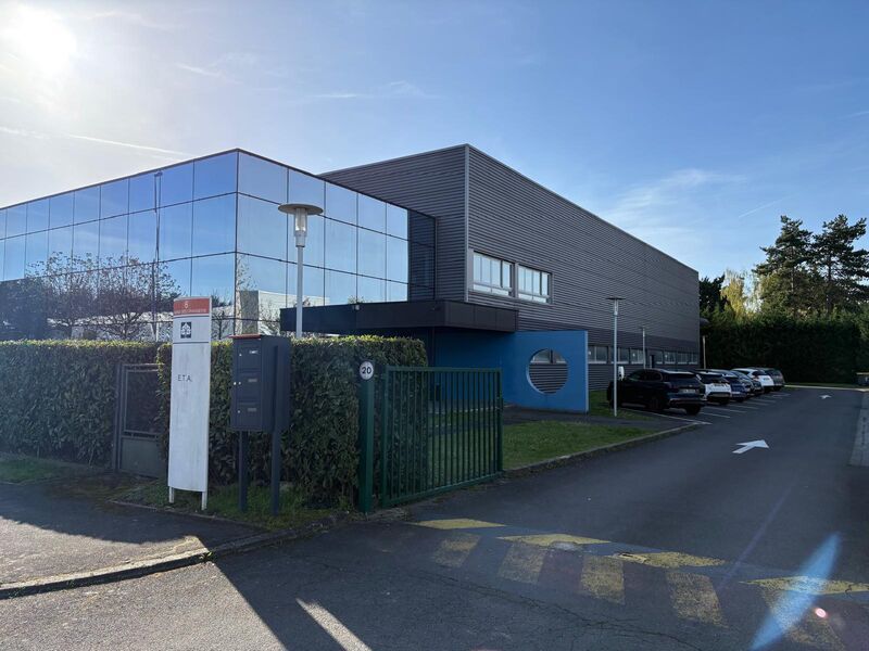 G2B Real Estate propose à la location des locaux 