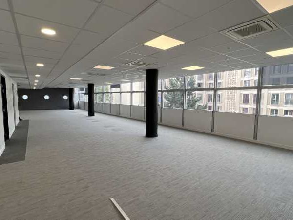 Au sein de l'ensemble immobilier Pantin Manufactu