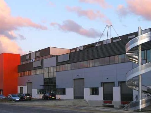 G2B Real Estate vous propose à la location deux l