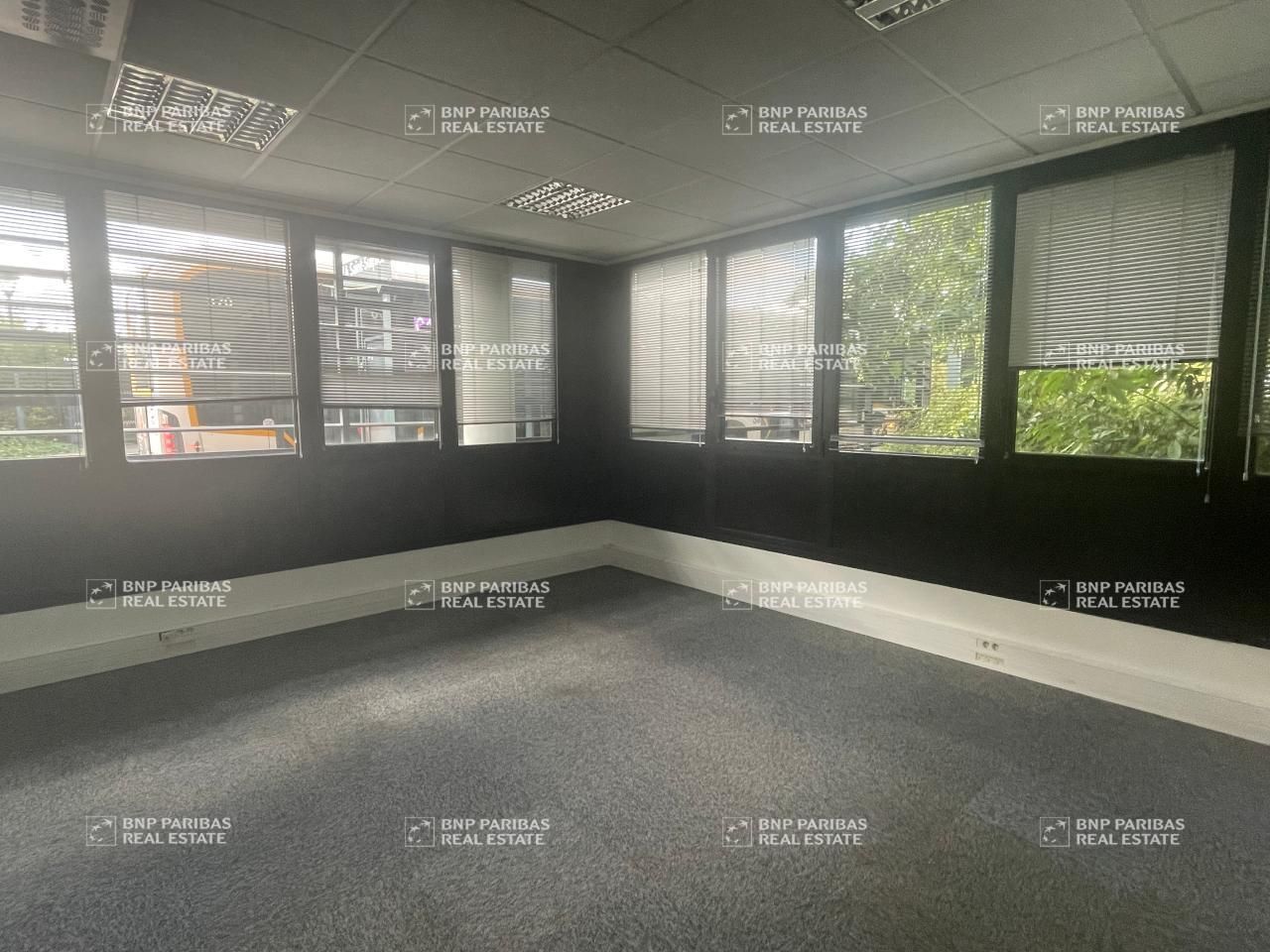 776 m² pour ce bureaux en location à Rennes