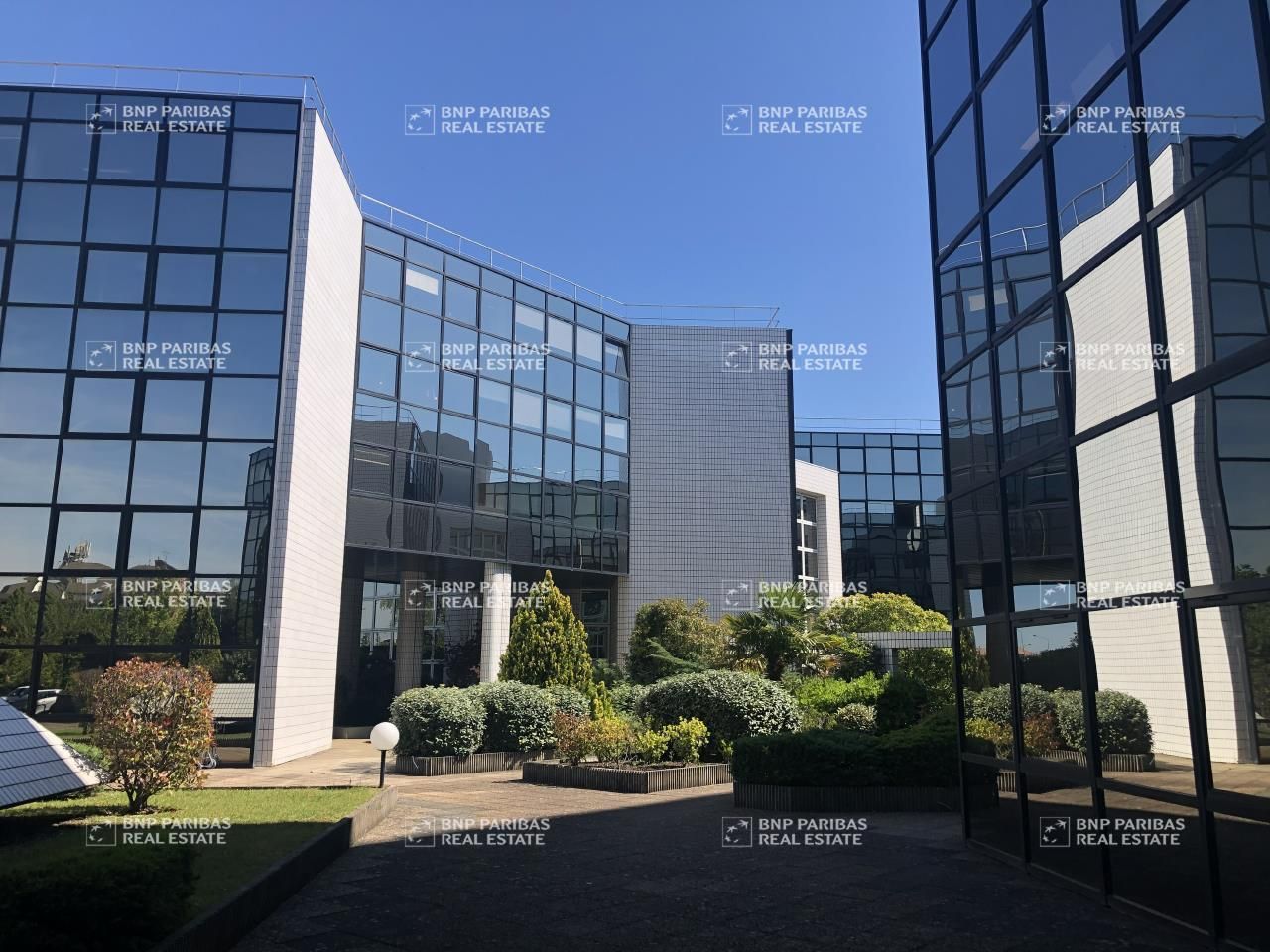 Location Bureaux 115 m² non divisibles 31700 Blagnac