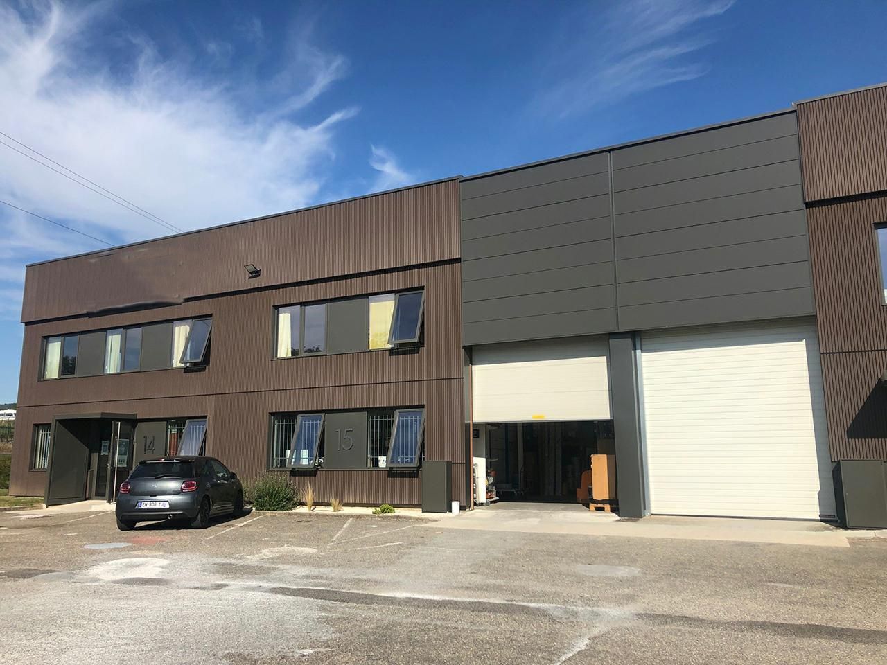 1020 m² pour ce activité en location à Dardilly