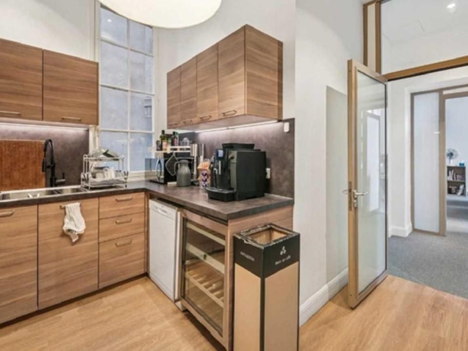 Location Bureaux 97 m² non divisibles 75006 Paris